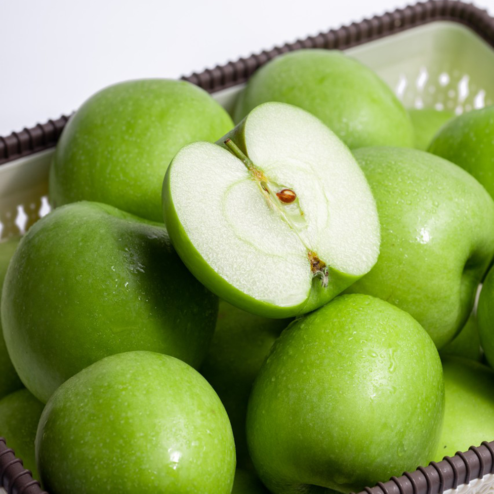 30 Apple Seeds - Fresh Viable Seeds, Ideal for Backyard Gardening & Fruit Growing